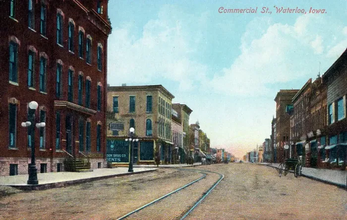 Framed Print : Commercial Street, Waterloo, Iowa, USA Framed Print : Commercial Street, Waterloo, Iowa, USA
