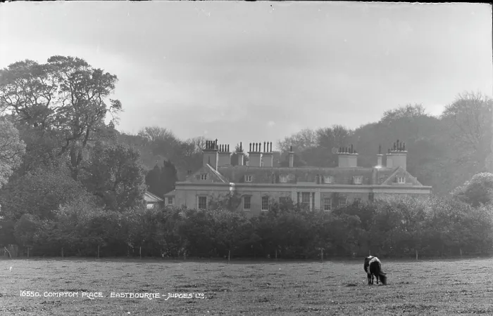 Framed Print : Compton Place in Eastbourne Framed Print : Compton Place in Eastbourne