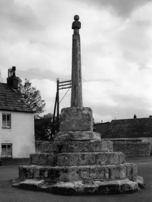 Framed Print : Congresbury Cross Framed Print : Congresbury Cross