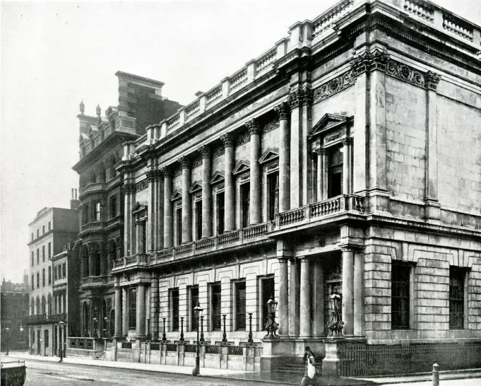 Framed Print : The Conservative Club, St Jamess Street, London