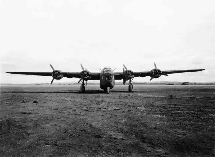 Framed Print : Consolidated B-24D Liberator III / 3 Framed Print : Consolidated B-24D Liberator III / 3