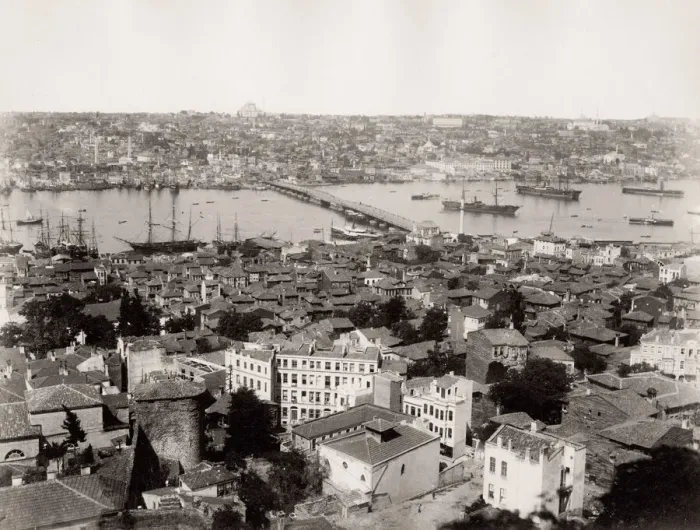 Framed Print : Constantinople, Istanbul across the Bosphorous, Turkey Framed Print : Constantinople, Istanbul across the Bosphorous, Turkey