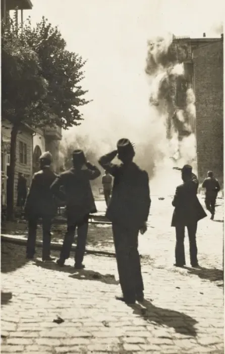 Framed Print : Constantinople - Pera District - a fire Framed Print : Constantinople - Pera District - a fire
