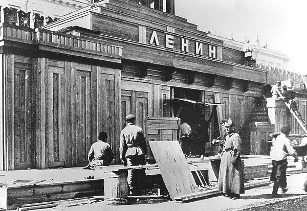 Construction of Lenin's mausoleum, Red Square