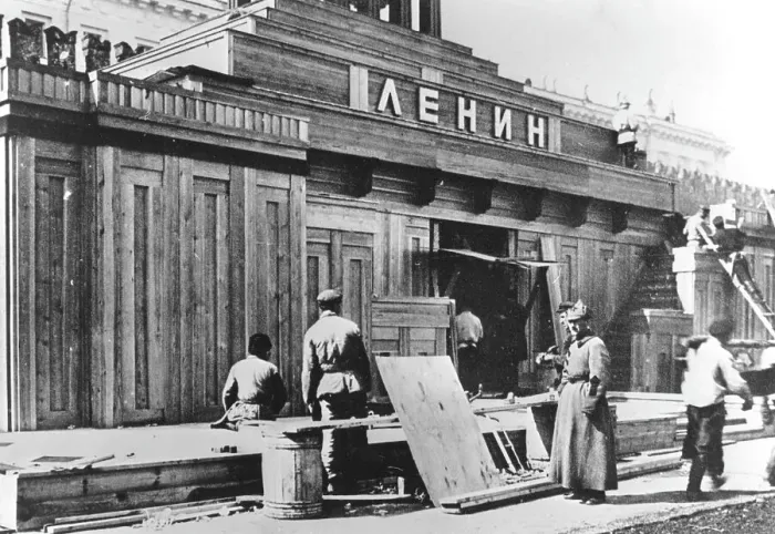 Framed Print : Construction of Lenin's mausoleum, Red Square Framed Print : Construction of Lenin's mausoleum, Red Square
