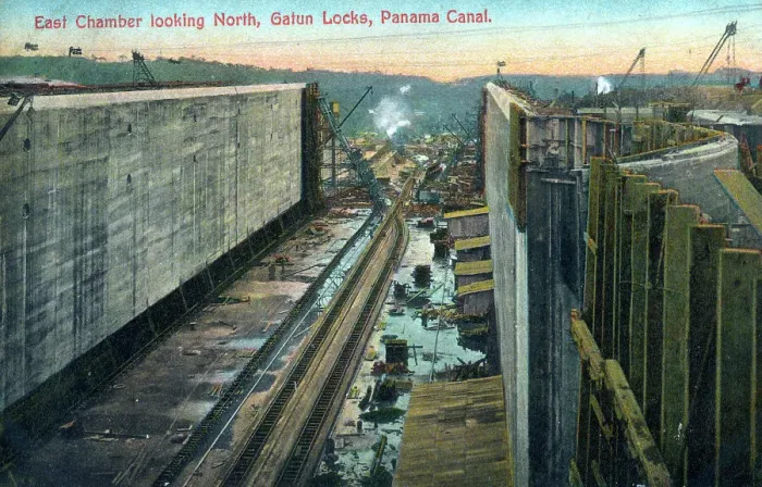Framed Print : Construction of the Panama Canal Framed Print : Construction of the Panama Canal