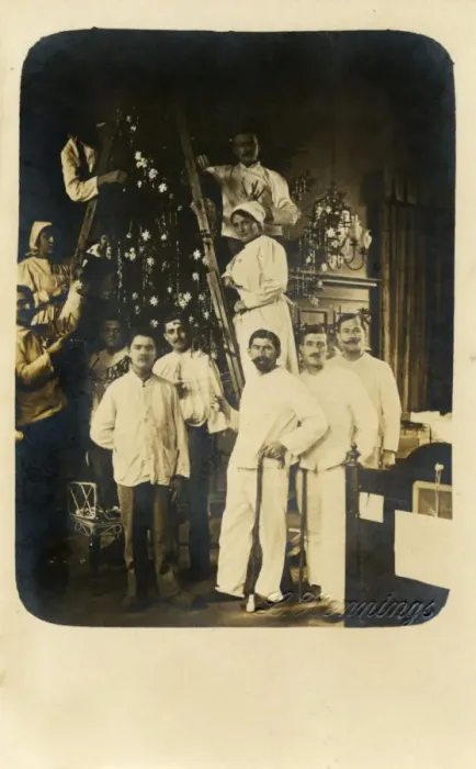 Framed Print : Convalescent Wounded Soldiers - WWI Framed Print : Convalescent Wounded Soldiers - WWI