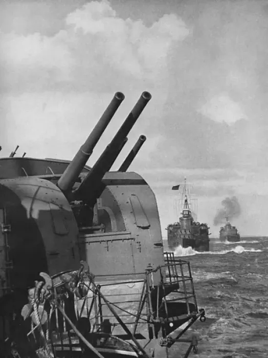 Framed Print : Convoy system of the British Navy, 1939 Framed Print : Convoy system of the British Navy, 1939