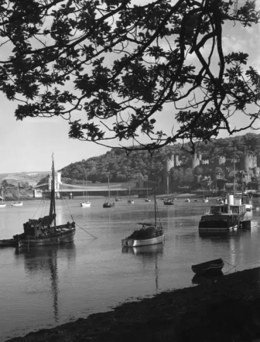 Framed Print : Conway Castle & Bridge Framed Print : Conway Castle & Bridge