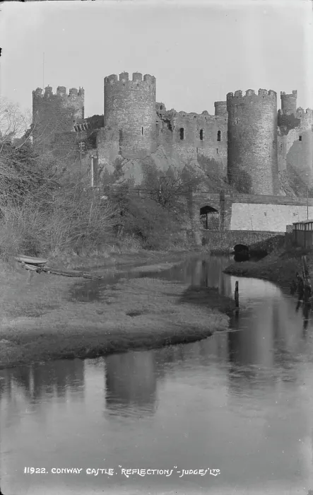 Framed Print : Conway Castle Reflection Framed Print : Conway Castle Reflection
