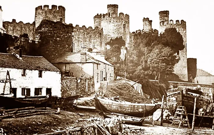 Framed Print : Conwy Castle from the Quay, early 1900s Framed Print : Conwy Castle from the Quay, early 1900s
