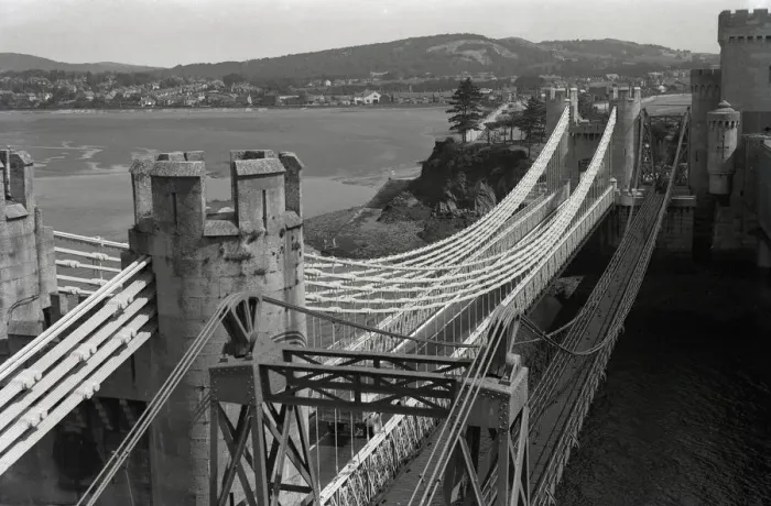 Framed Print : Conwy Suspension Bridge, Pedestrian Footbridge, North Wales Framed Print : Conwy Suspension Bridge, Pedestrian Footbridge, North Wales