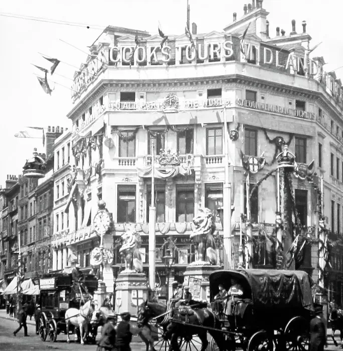 Framed Print : Cook's Tours, Ludgate Circus, London Framed Print : Cook's Tours, Ludgate Circus, London