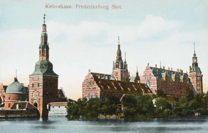 Framed Print : Copenhagen - Demark - Frederiksborg Palace Framed Print : Copenhagen - Demark - Frederiksborg Palace