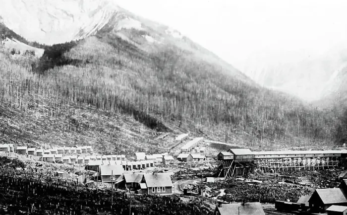 Framed Print : Corbin, British Columbia, Canada, early 1900s Framed Print : Corbin, British Columbia, Canada, early 1900s