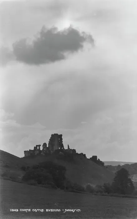 Framed Print : Corfe Castle in the Evening Framed Print : Corfe Castle in the Evening