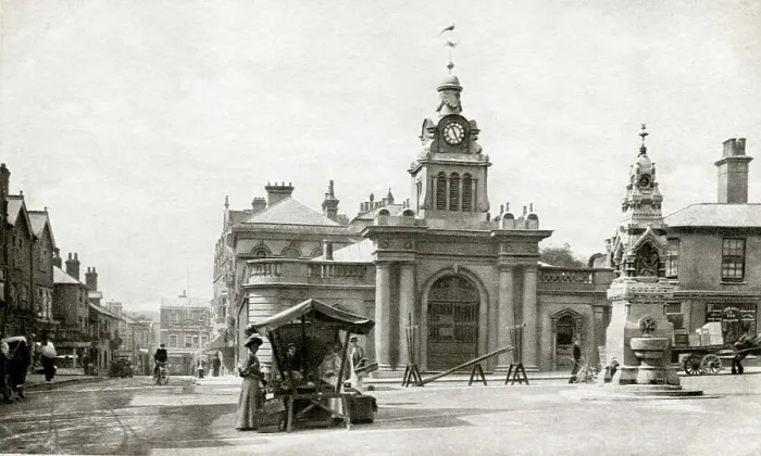 Framed Print : Corn Exchange, Saffron Walden, Essex Framed Print : Corn Exchange, Saffron Walden, Essex