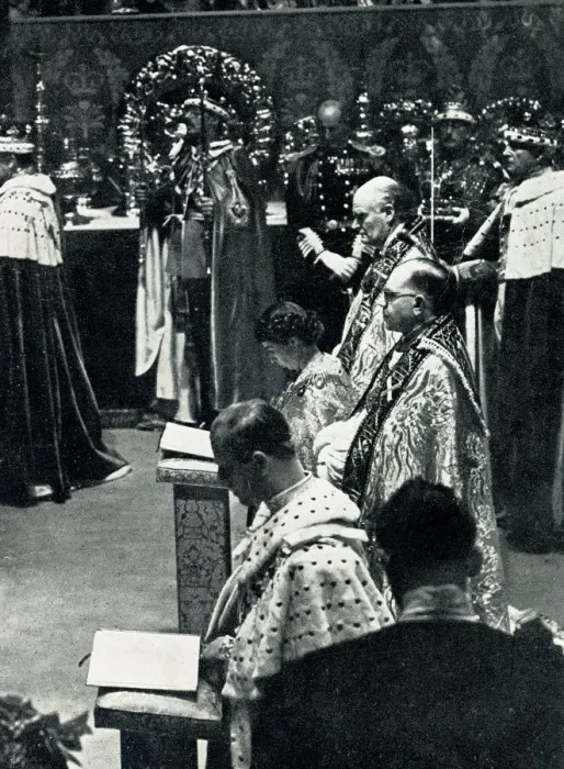 Framed Print : Coronation of Elizabeth II in Westminster Abbey, London Framed Print : Coronation of Elizabeth II in Westminster Abbey, London
