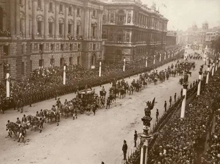 Framed Print : Coronation Procession in Whitehall, London Framed Print : Coronation Procession in Whitehall, London
