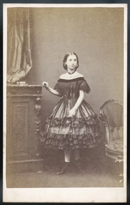 Framed Print : Costume / Girl / Photo C1860 Framed Print : Costume / Girl / Photo C1860