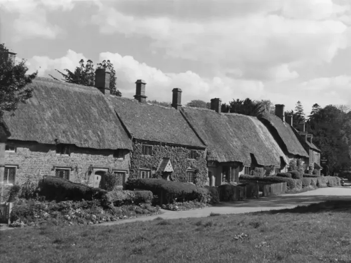 Framed Print : Cotswold Thatches Framed Print : Cotswold Thatches