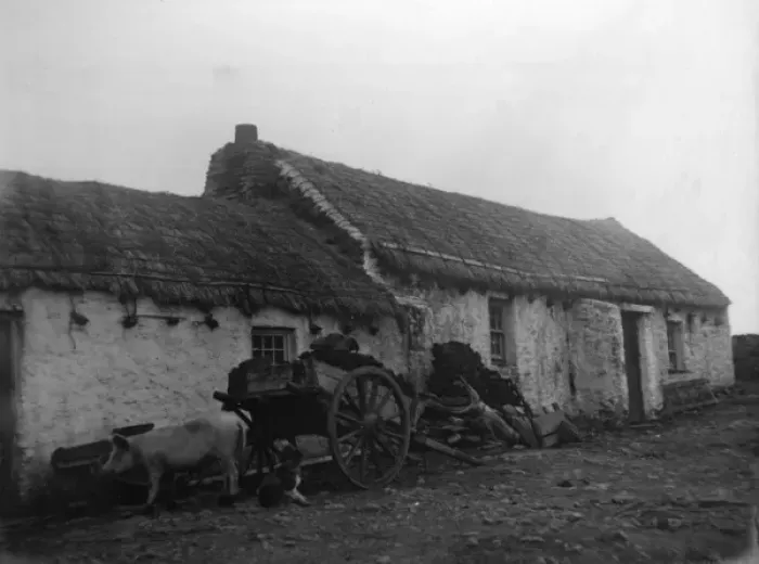 Framed Print : Cottage in County Donegal, north-west Ireland Framed Print : Cottage in County Donegal, north-west Ireland