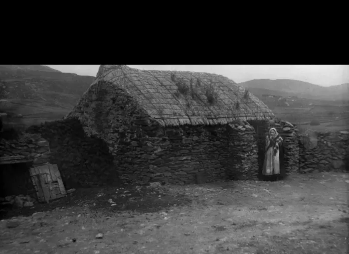 Framed Print : Cottage in Glen Columbkille, County Donegal, Ireland Framed Print : Cottage in Glen Columbkille, County Donegal, Ireland