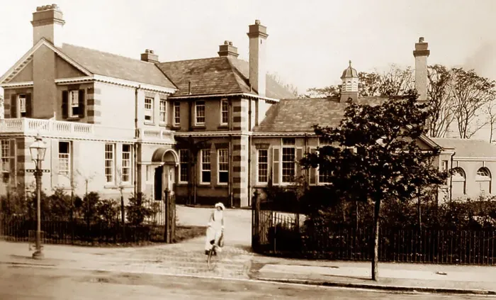 Framed Print : Cottage Hospital, Port Sunlight, Wirral Framed Print : Cottage Hospital, Port Sunlight, Wirral