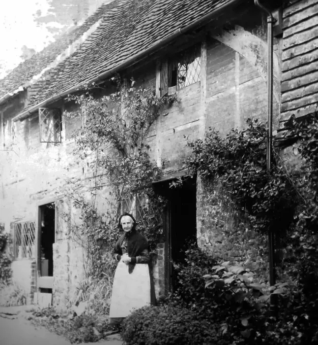 Framed Print : A cottage in Limpsfield, Victorian period Framed Print : A cottage in Limpsfield, Victorian period