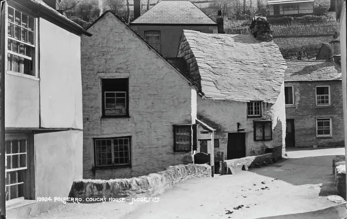 Framed Print : Couch's House in Polperro Framed Print : Couch's House in Polperro