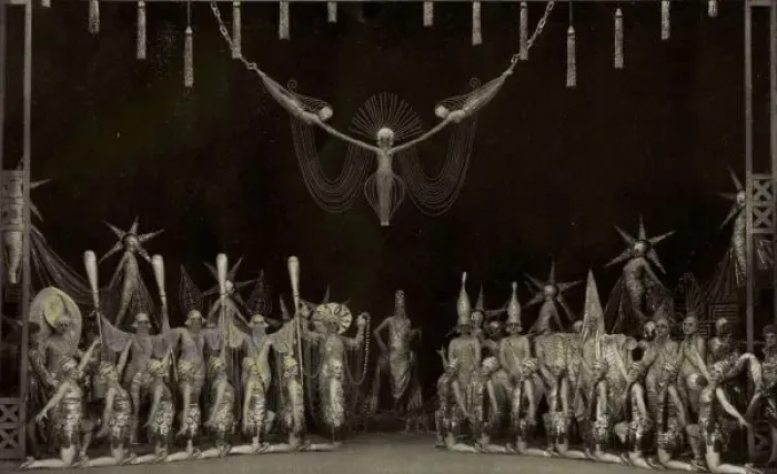 Framed Print : Couers En Folie at the Folies Bergere Framed Print : Couers En Folie at the Folies Bergere