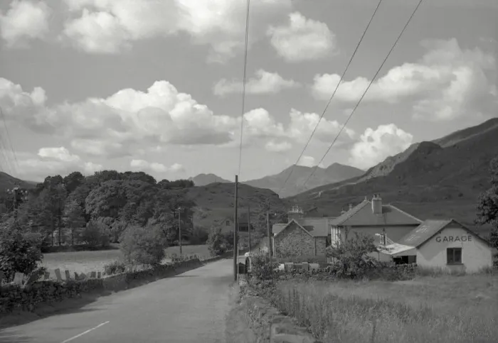 Framed Print : A country road - Snowdonia National Park, North Wales