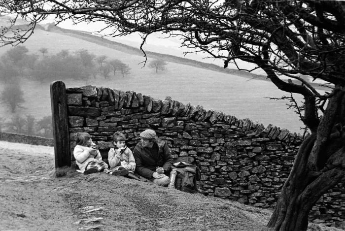 Framed Print : Country walking with children Framed Print : Country walking with children