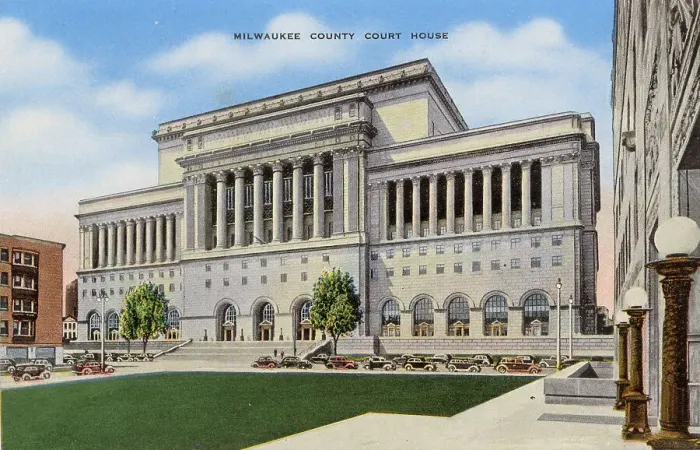Framed Print : County Courthouse, Milwaukee, Wisconsin, USA Date: circa 1940 Framed Print : County Courthouse, Milwaukee, Wisconsin, USA Date: circa 1940