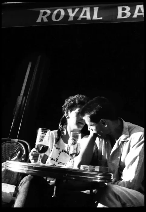 Framed Print : Couple at cafe table, Paris, France Framed Print : Couple at cafe table, Paris, France