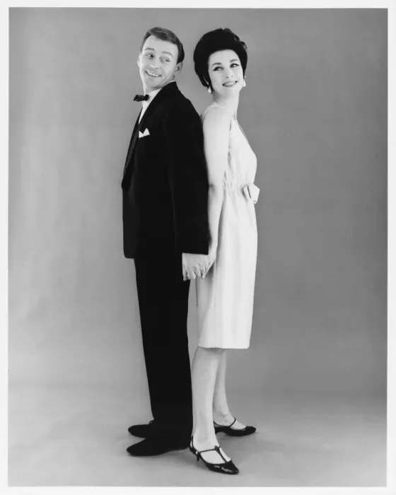 Framed Print : COUPLE IN FORMAL DRESS Framed Print : COUPLE IN FORMAL DRESS