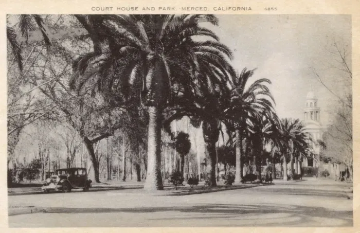 Framed Print : Court House and Park, Merced, California, USA Framed Print : Court House and Park, Merced, California, USA