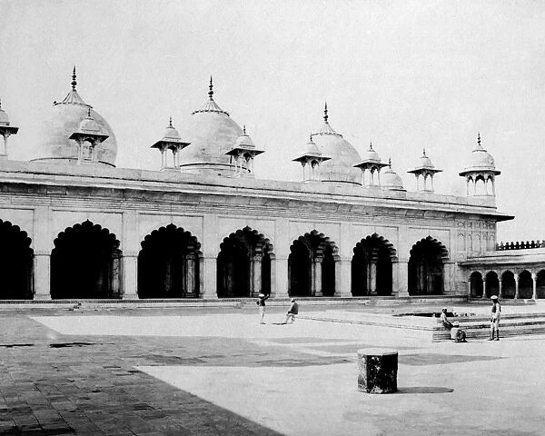Courtyard of Moti Masjid (Pearl Mosque), Agra, India