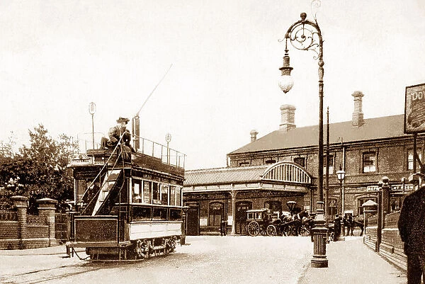 Coventry Railway Station early 1900s