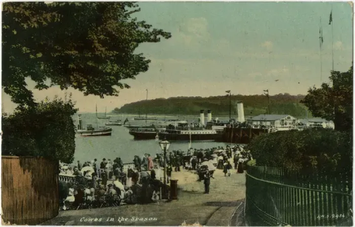 Framed Print : Cowes, Isle of Wight, Hampshire - During the High Season Framed Print : Cowes, Isle of Wight, Hampshire - During the High Season