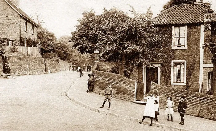 Framed Print : Crayford Iron Mill Lane early 1900s Framed Print : Crayford Iron Mill Lane early 1900s
