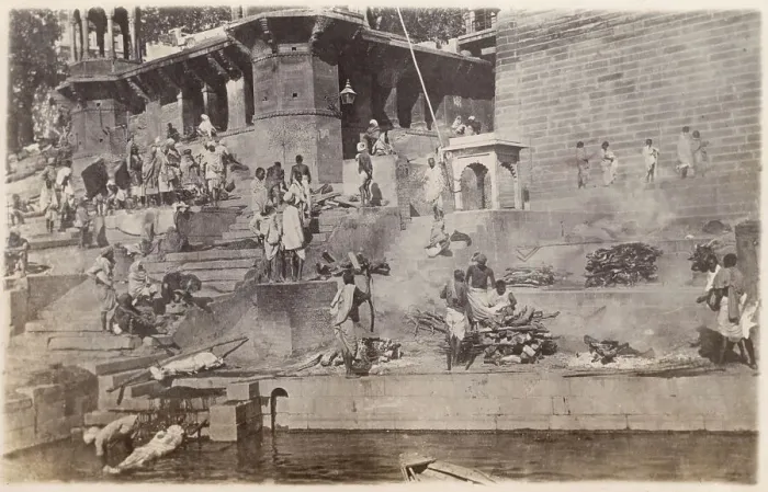 Framed Print : Cremation on the bnaks of the Ganges - Benares Framed Print : Cremation on the bnaks of the Ganges - Benares