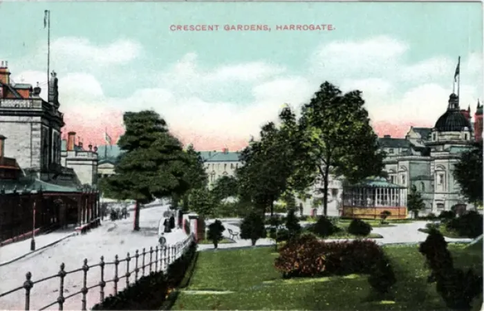 Framed Print : Crescent Gardens, Harrogate, Yorkshire Framed Print : Crescent Gardens, Harrogate, Yorkshire