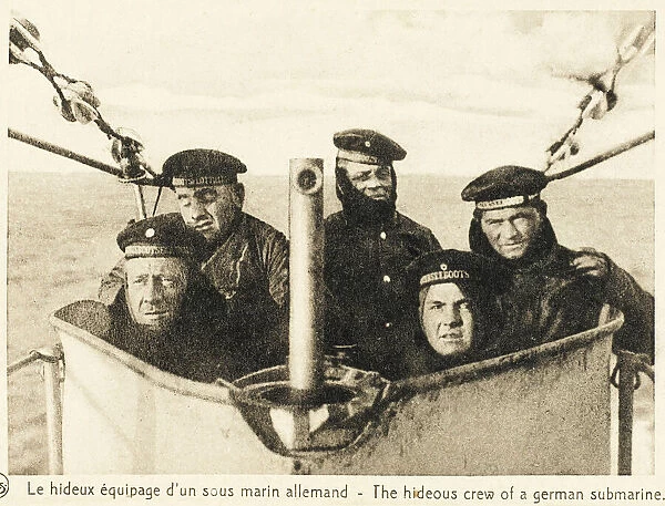 The crew of a German submarine - First World War