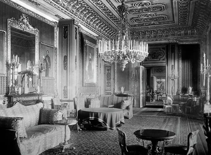 Framed Print : Crimson Drawing Room, Windsor Castle, Victorian period Framed Print : Crimson Drawing Room, Windsor Castle, Victorian period