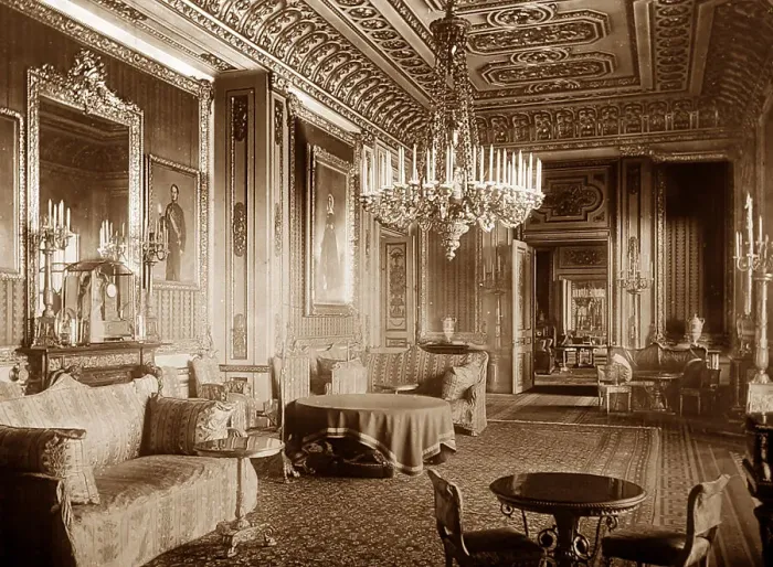 Framed Print : Crimson Drawing Room, Windsor Castle, Victorian period Framed Print : Crimson Drawing Room, Windsor Castle, Victorian period