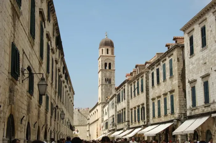 Framed Print : CROATIA. DUBROVNIK. Placa street and and Franciscan Monaster Framed Print : CROATIA. DUBROVNIK. Placa street and and Franciscan Monaster