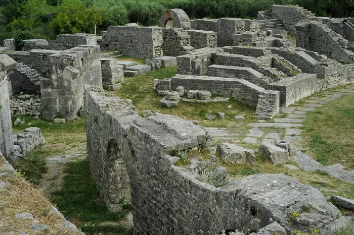 Framed Print : Croatia, Solin. City of Salona. The amphitheatre ruins Framed Print : Croatia, Solin. City of Salona. The amphitheatre ruins
