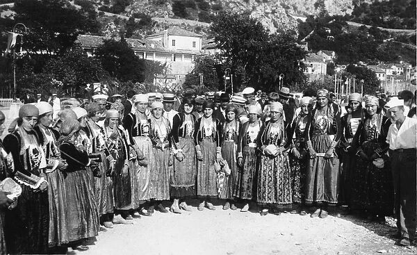 Croatian villagers (Women) - National Costume