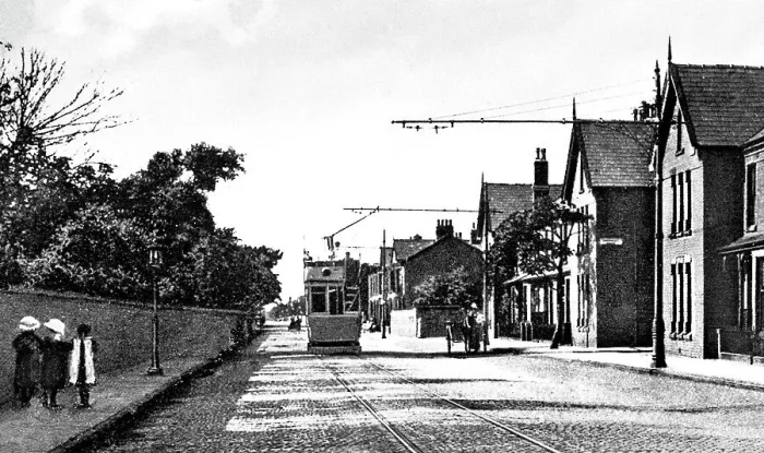 Framed Print : Crosby Road, Seaforth early 1900's Framed Print : Crosby Road, Seaforth early 1900's